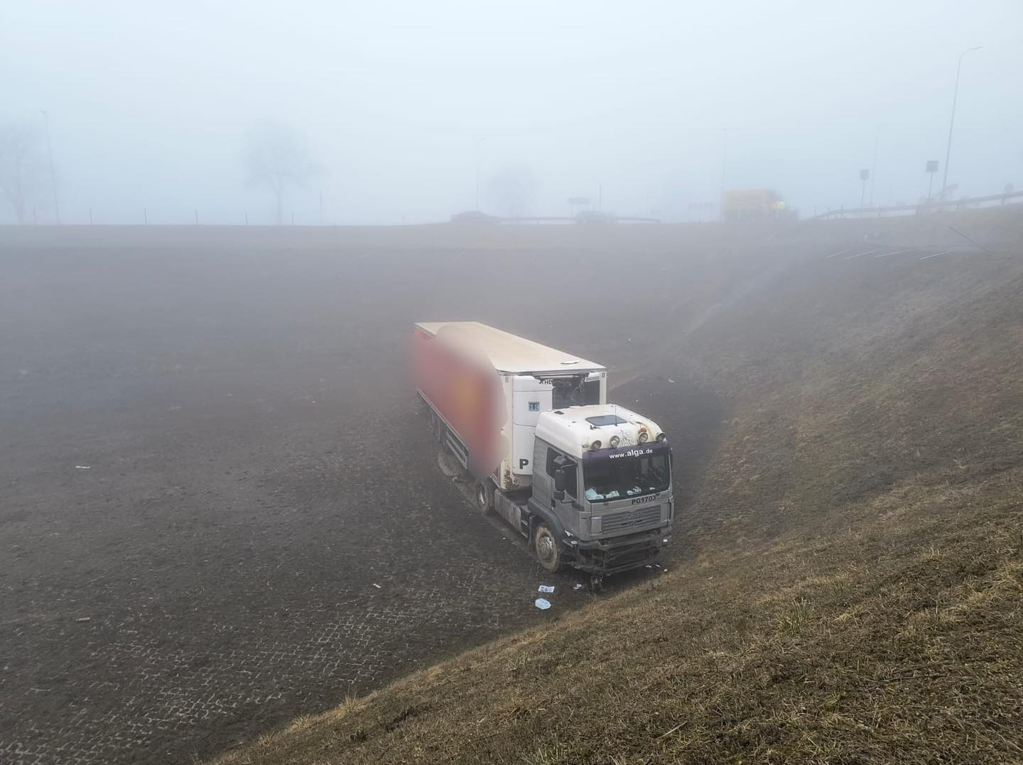 (fot. Facebook / Patrol998-Małopolska, Pomoc Drogowa Buczek Słomniki)