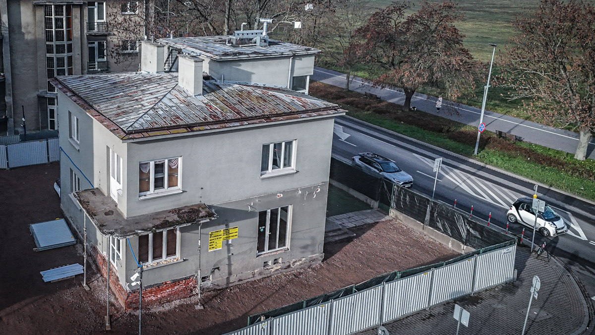 Budowa hotelu Nobu - zabytkowa willa