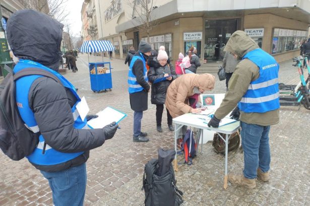 Młodzież Wszechpolska zbiera podpisy pod referendum