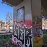 Mural "Dama z deskorolką"