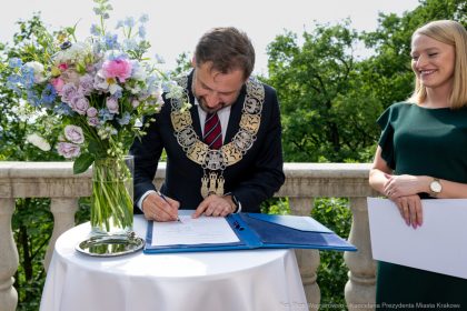 Aleksander Miszalski udziela ślubu (fot. fot. Piotr Wojnarowski, Kancelaria Prezydenta Miasta Krakowa)